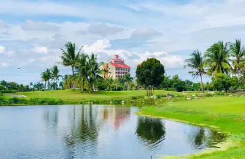 Medellin Resort | Queens Island Golf and Resort