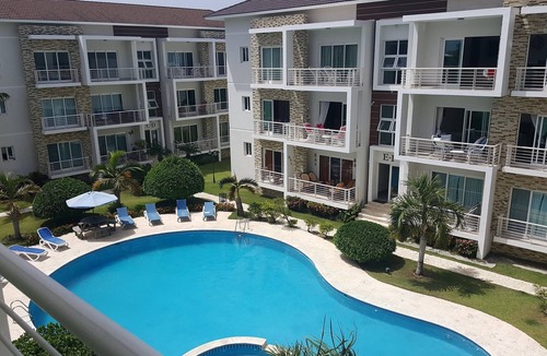 La Esplanada Apartment | Quiet central condo with large pool and garden, BBQ/WiFI/TV, Top-floor