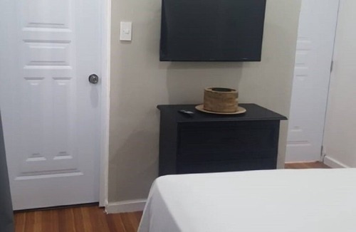 Barrio La Fortaleza Vieja Hotel | R3-COZY 1 BED HOTEL ROOM IN SAMANA WITH POOL