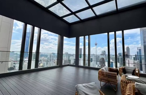 Bukit Bintang Apartment | Rare Cityscape Stay in Bukit Bintang, TRX | 1-3pax