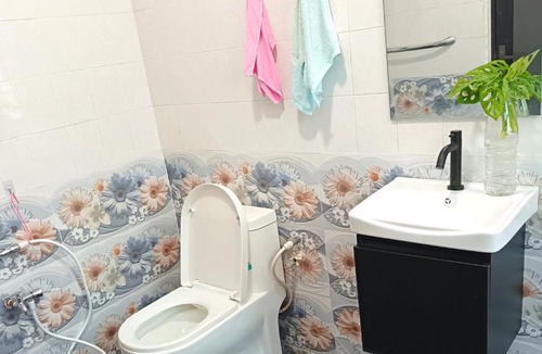 Bukit Beruntung House | Rawang Golf Club Bungalow Master Bedroom with Kitchen BBQ WiFi Laundry