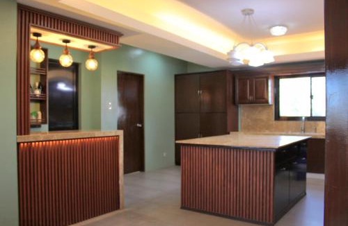 Muntinlupa House | Rebecca's Place