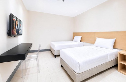 Rosario Hotel | Red Planet Cavite