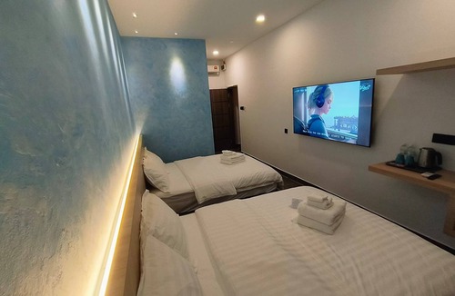 Bintulu Hotel | Red's Hotel