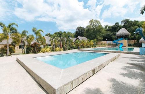 San Juan Hotel | RedDoorz @ Afamosa Villas Resort Ilocos Sur