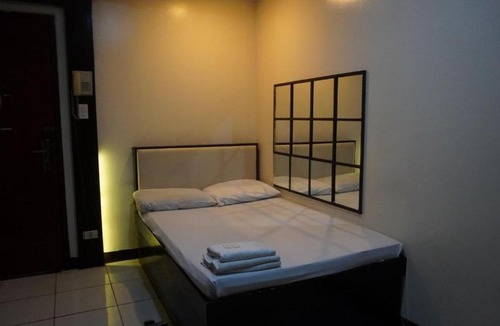Sampaloc Hotel | RedDoorz at Cosmo Hotel Vicente Cruz Sampaloc Manila
