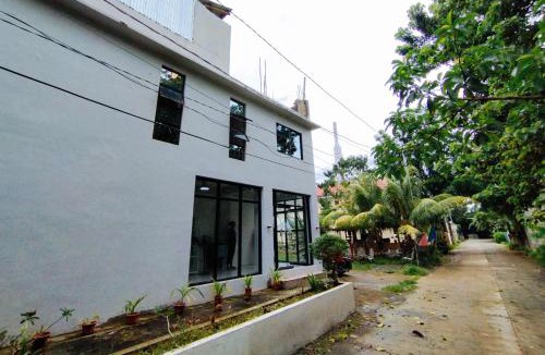 Numancia Hotel | RedDoorz at Elton Guesthouse