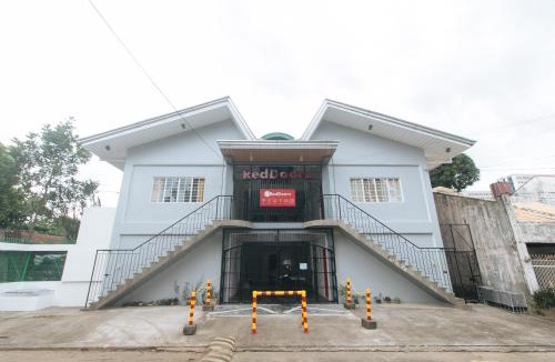 Dasmarinas Hotel | RedDoorz at V-Cloud Hills near De La Salle Dasmarinas Cavite