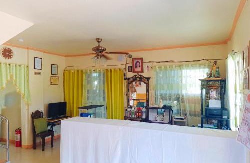 Garcia Hernandez Hotel | RedDoorz @ Garcia Hernandez Bohol