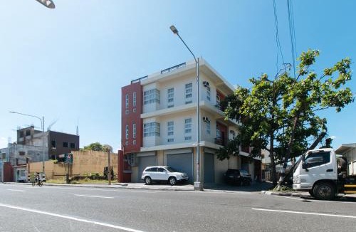 Legazpi Hotel | RedDoorz @ Golite Washington
