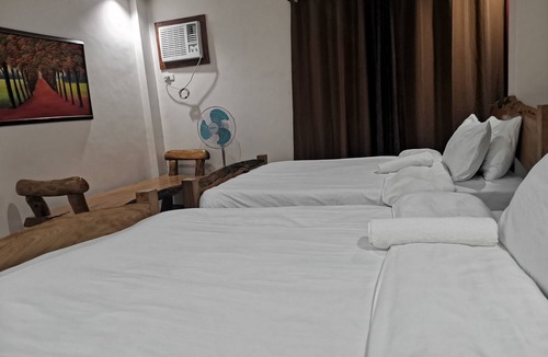 San Jose City Hotel | Reddoorz @ Jollydays Hotel Nueva Ecija