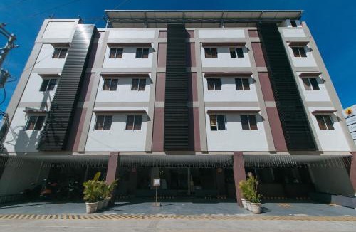 Mandaue Hotel | RedDoorz @ Leoncia Apartelle Mandaue City
