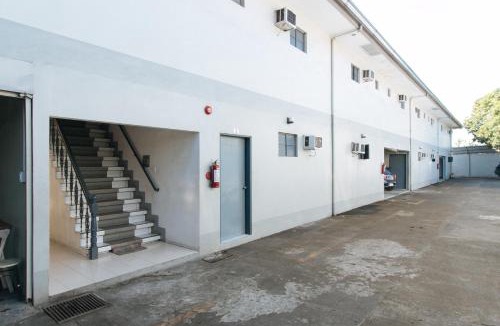 Calamba Hotel | RedDoorz near SM Calamba