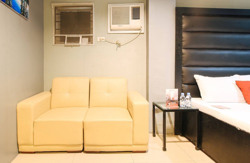 Sampaloc Hotel | RedDoorz @ P Florentino Street Sampaloc Manila