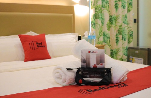 Bakilid Hotel | RedDoorz Plus @ AS Fortuna Cebu