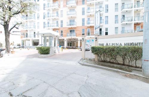 Paranaque Hotel | RedDoorz Plus at Alpina Heights Paranaque