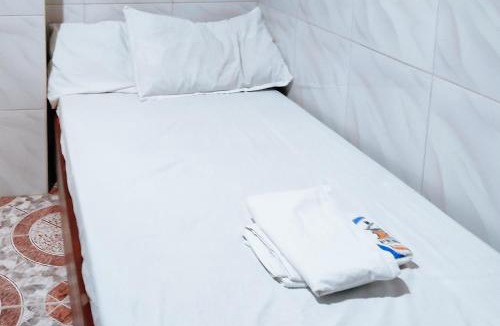 Tagum Hotel | RedDoorz @ PVC Pension Haus