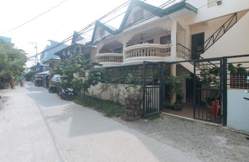 Balabag Hotel | RedDoorz @ The Central Inn Boracay Island