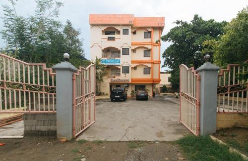 Dagupan Hotel | RedDoorz @ Tondaligan Beach Hotel