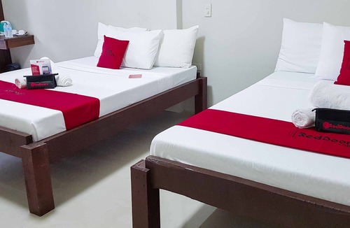 Tagbilaran House | RedDoorz @ VP Inting Street