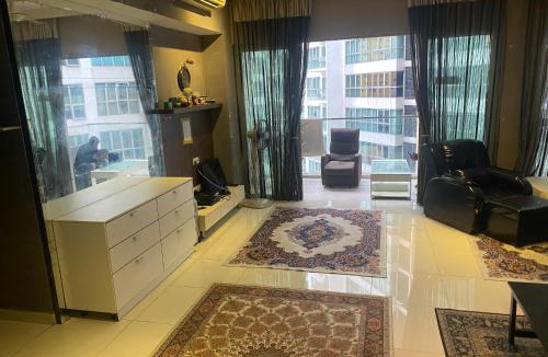 Chow Kit Hostel | Regalia Hostel Free Infinity Skypool Free