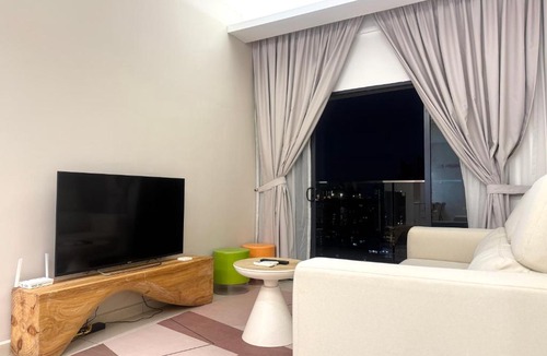 Ampang Apartment | Reizz Residence at Jalan Ampang Kuala Lumpur near to KLCC Gleneagles IJN