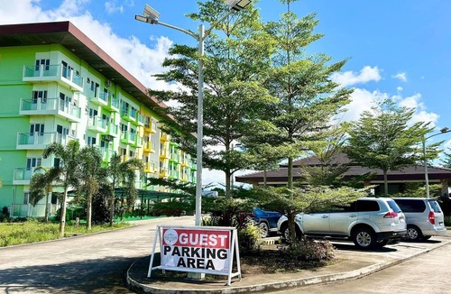 Naga Condo | Relax and Wake up in a cozy one bedroom condo with a view here in Naga City!