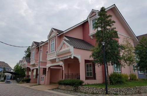 Gambang Villa | Relax @ Bukit Gambang Resort City