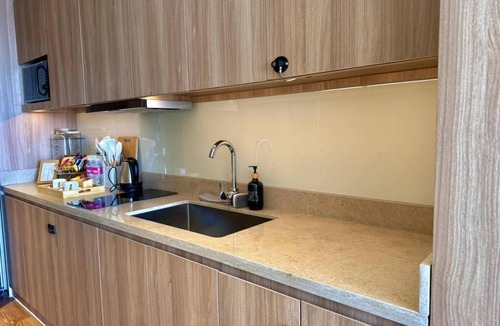 Makati Apartment | Relaxing 2 Twin bed suite