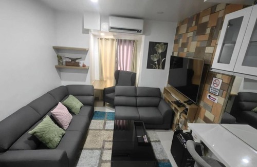South Triangle Condo | Relaxing Urban Escape with Swimming Pool