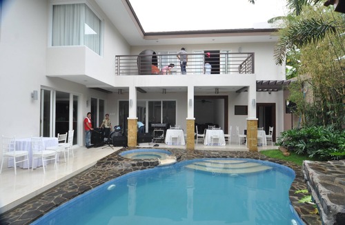 Taguig House | Relaxing Vacation Home Near BGC Taguig
