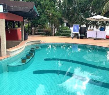 Padang Matsirat Apartment | Renovated 2 Bedroom Seavilla for 6pax