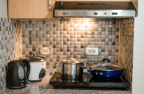 Santa Cruz Apartment | Renovated - City Center - Pool Access - 2 A/Cs