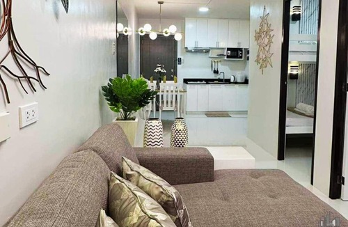 Puerto Princesa City Centre Apartment | Resort in Puerto Princesa City with a Balcony, FREE Gym & FREE Pool near Airport up to 5pax- B2 6Luster