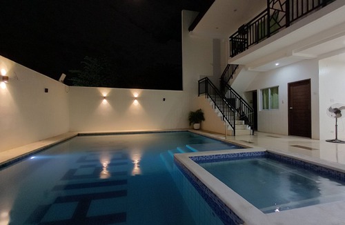 Puerto Princesa City Centre Hostel | Resort Sakura Ann