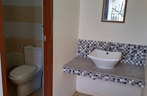 Puerto Princesa City Centre Hostel | Resort Sakura Ann