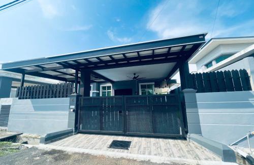 Bukit Rambai House | Resthouse Asyura