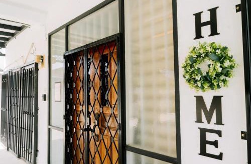 Kota Bharu House | Retro KB Guest House