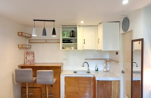 Mobo House | Rice Field Suite