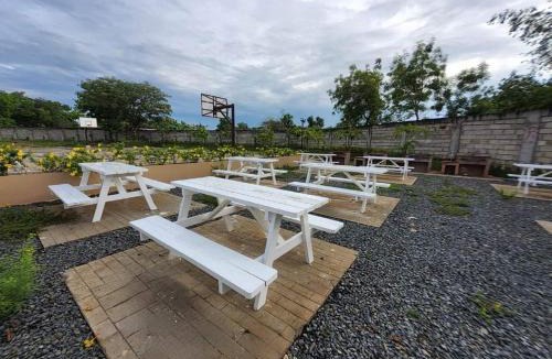 Lapu-Lapu Apartment | RnB Stayction