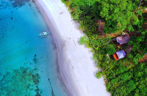 Taytay Cottage | Romantic Beach Front Getaway In a Secluded Cove