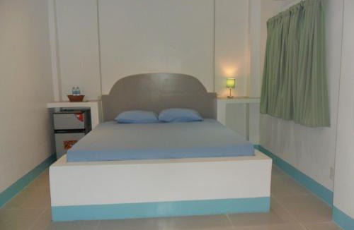 Moalboal Apartment | Room 3
