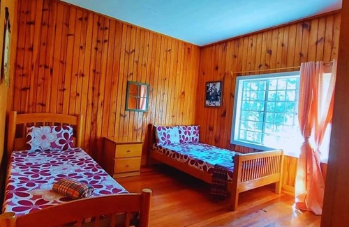 Sagada Cabin | ROOMS AT AN AMERICAN-STYLE CABIN