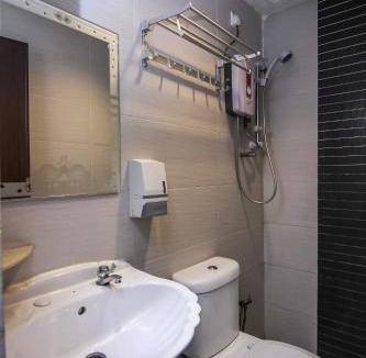 Senai Hotel | Rose Cottage Hotel Taman Impian Senai