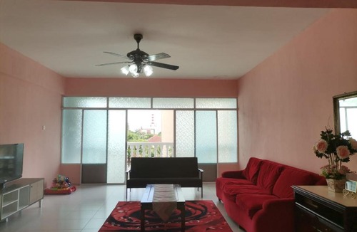 Pengkalan Perigi Apartment | Rose Gold Homestay