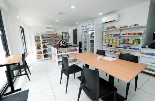 Cabanatuan Hotel | Rosey Hotel