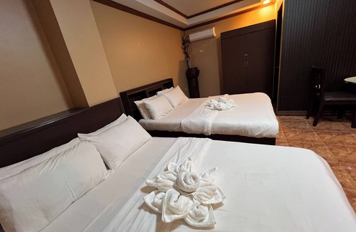 Malabanias Hotel | Rossa Hotel Clark near Airport