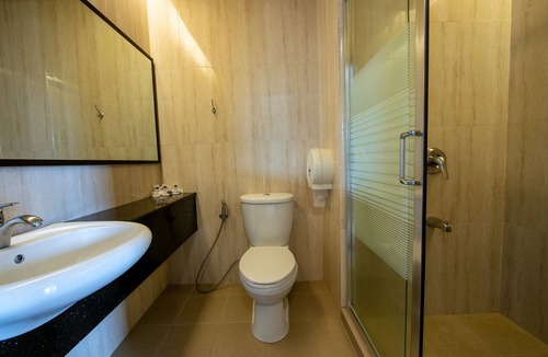 Downtown Tacloban Hotel | Rosvenil Hotel