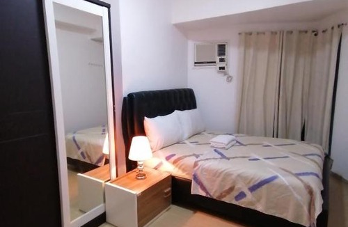Ermita Apartment | Roxas Blvd Stunning Studio Condo Near US Embassy