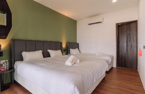 Sematan Cabin | Roxy Telok Serabang